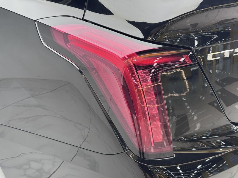 Cadillac CT5, 2023 — фото 10 из 12