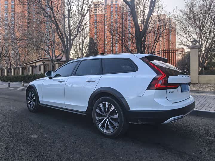 Volvo V90, 2022 — фото 4 из 9