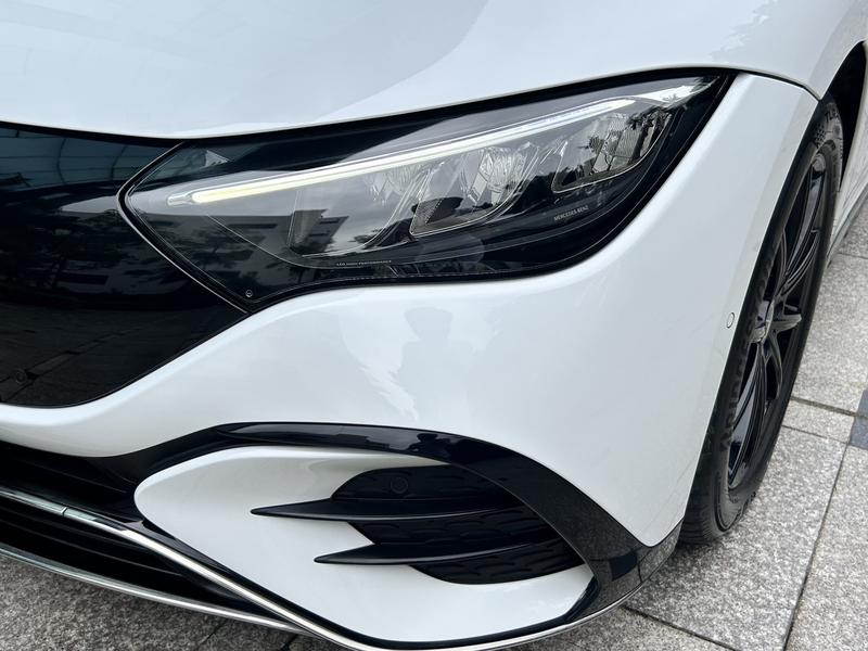 Mercedes-Benz EQE, 2022 — фото 7 из 12