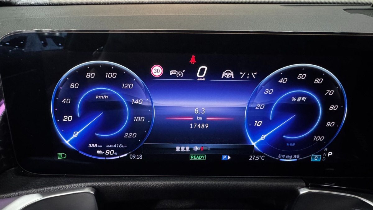 Mercedes-Benz EQB, 2025 — фото 8 из 12