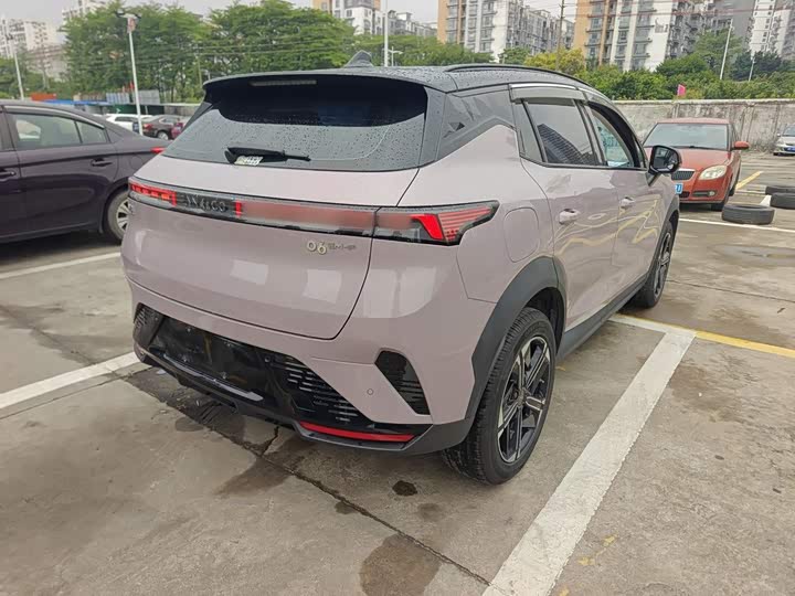 Lynk & Co 06 EM-P Hybrid, 2023 — фото 5 из 9