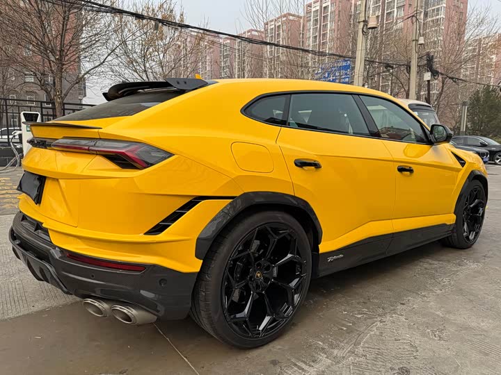 Lamborghini Urus, 2022 — фото 5 из 9