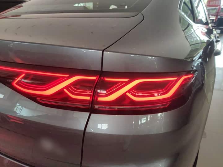 BYD Qin L, 2025 — фото 8 из 9