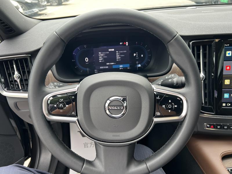 Volvo V90, 2024 — фото 10 из 12
