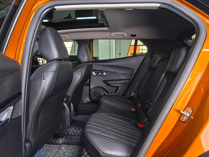 Peugeot 2008, 2022 — фото 9 из 9