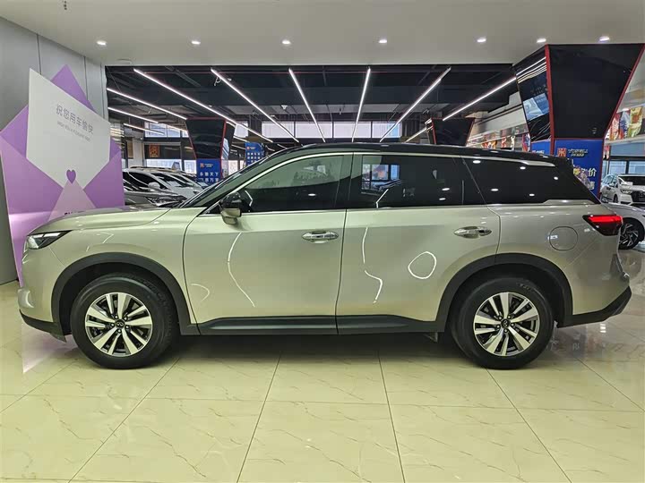 Infiniti QX60, 2023 — фото 7 из 9
