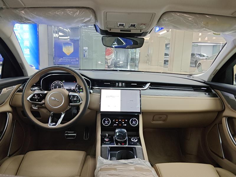 Jaguar XF L, 2025 — фото 5 из 12