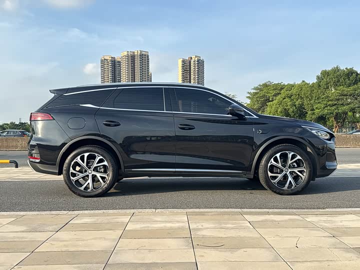 BYD Tang Hybrid/EV, 2024 — фото 4 из 9