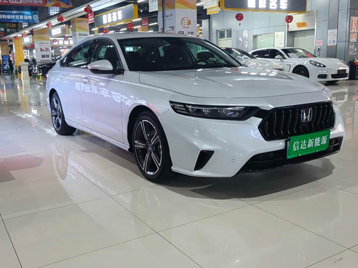 Honda Inspire Hybrid, 2025 — фото 3 из 5