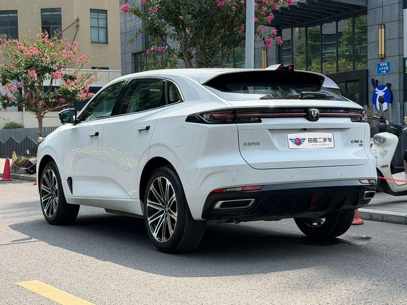 Changan UNI-K Hybrid, 2026 — фото 4 из 12