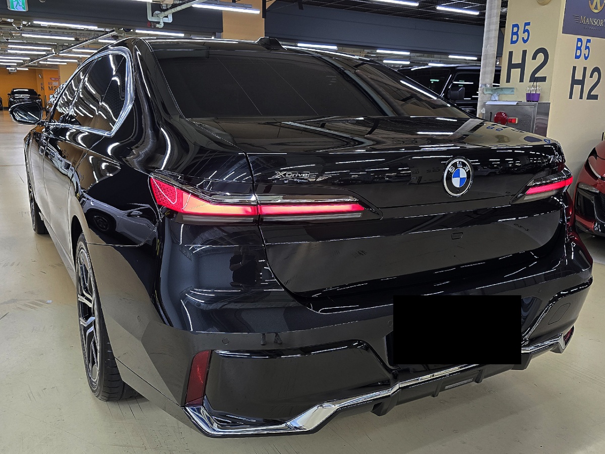 BMW 7 Series, 2025 — фото 3 из 12