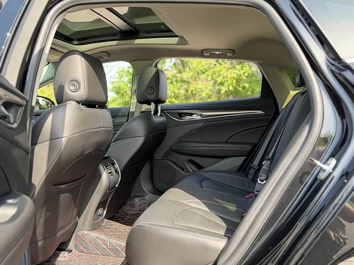 Buick LaCrosse, 2023 — фото 5 из 9
