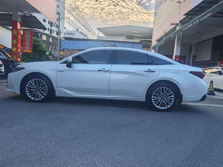 Toyota Avalon, 2021 — фото 8 из 9