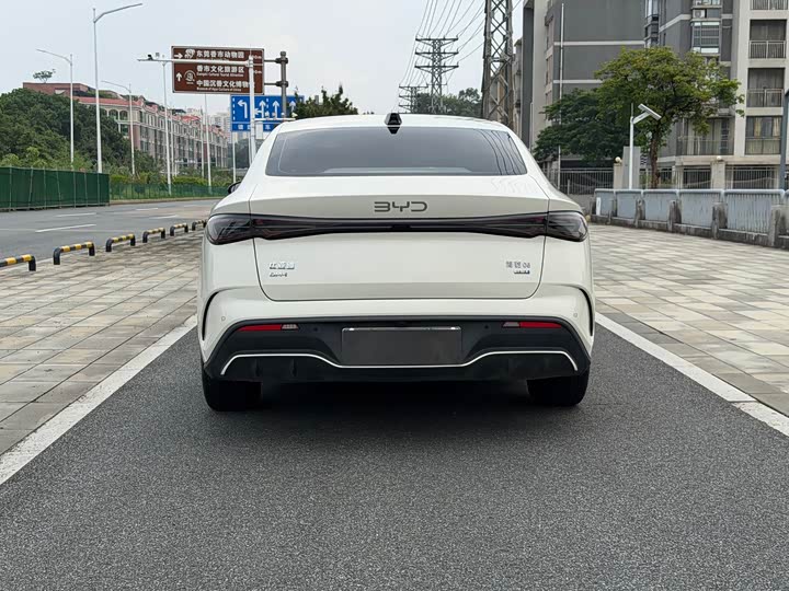 BYD Seal 06 Hybrid/EV, 2024 — фото 6 из 9