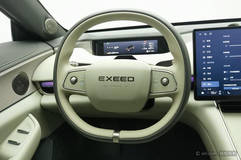 Exeed Sterra ES, 2025 — фото 9 из 12
