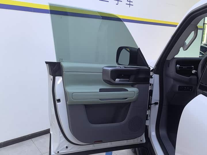 BAIC Beijing BJ40 Hybrid, 2025 — фото 7 из 9