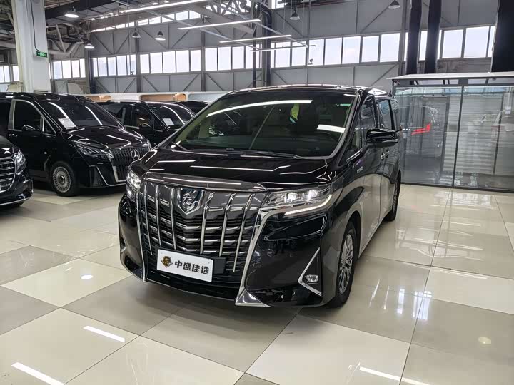 Toyota Alphard, 2022 — купить в Тамбове под ключ