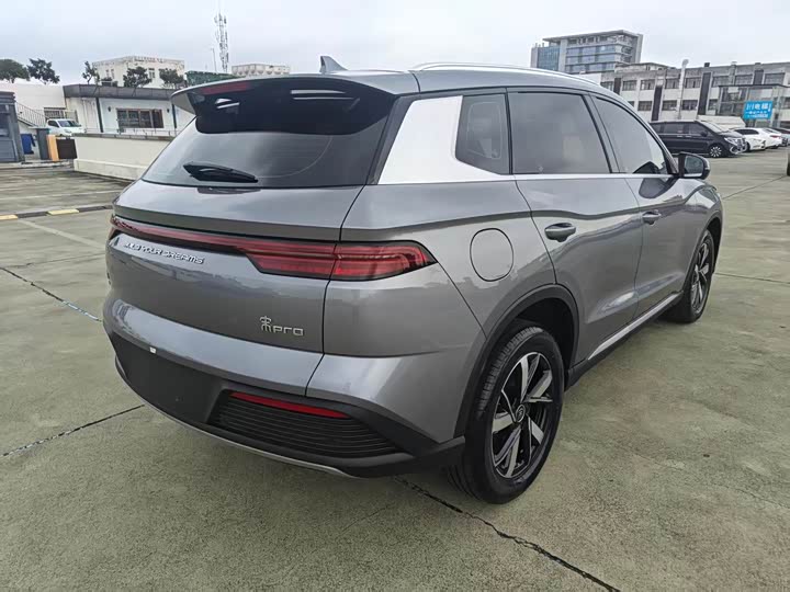 BYD Song Pro Hybrid, 2023 — фото 6 из 9