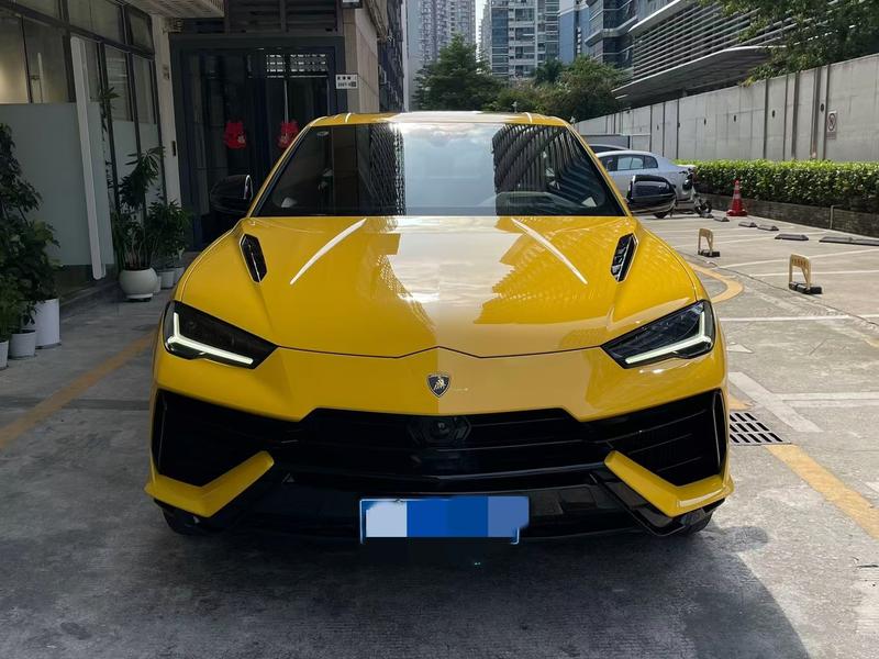 Lamborghini Urus, 2023 — фото 2 из 10