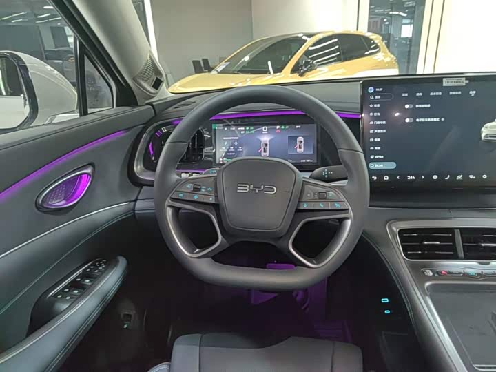 BYD Sea Lion 07 DM-i Hybrid, 2026 — фото 7 из 9