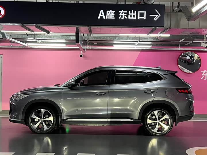 BYD Song Plus Hybrid/EV, 2023 — фото 3 из 9
