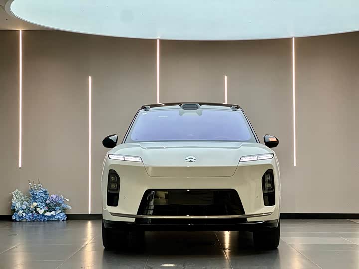 Nio ES8, 2025 — фото 2 из 9