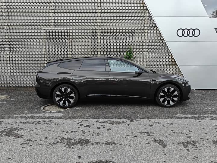 Audi × SAIC E5 Sportback, 2025 — фото 3 из 9