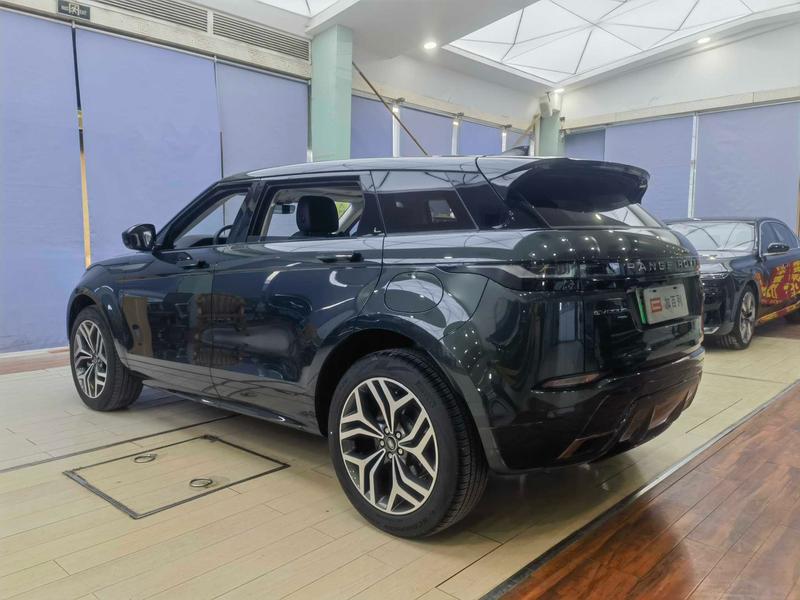 Land Rover Range Rover Evoque L Hybrid, 2023 — фото 4 из 12