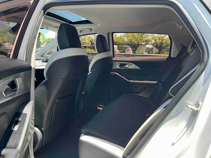 Geely Geometry E Firefly, 2023 — фото 5 из 9