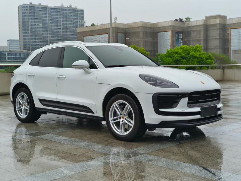 Porsche Macan, 2023 — фото 2 из 9