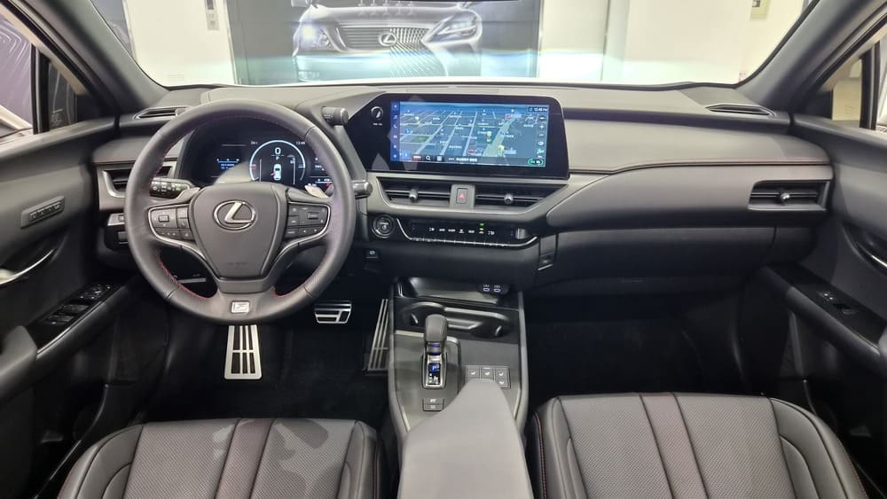 Lexus UX, 2025 — фото 7 из 12