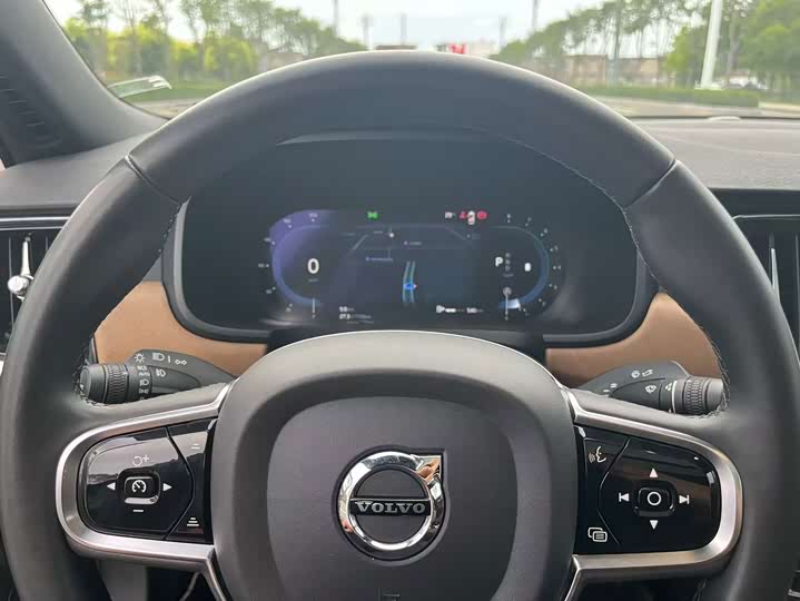 Volvo S90, 2024 — фото 5 из 9