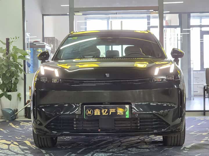 Lynk & Co 08 EM-P Hybrid, 2023 — фото 2 из 9