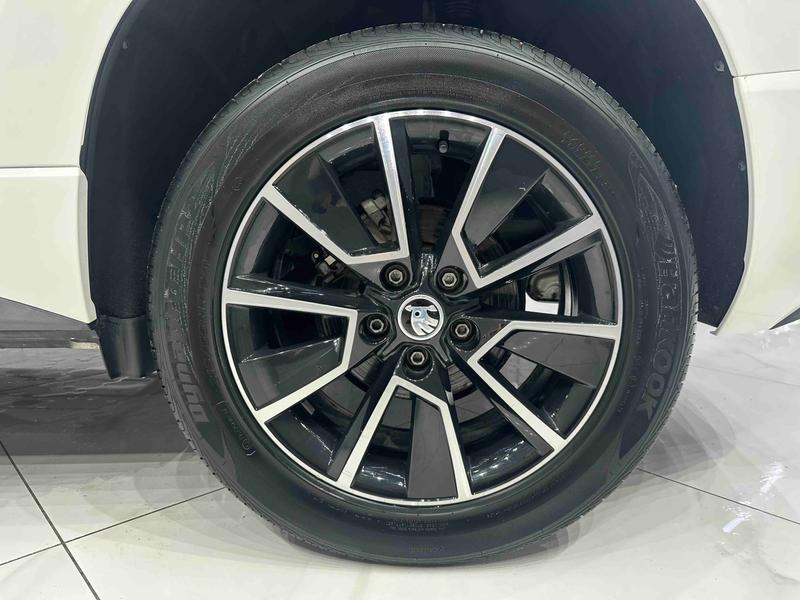 Skoda Karoq, 2022 — фото 7 из 12