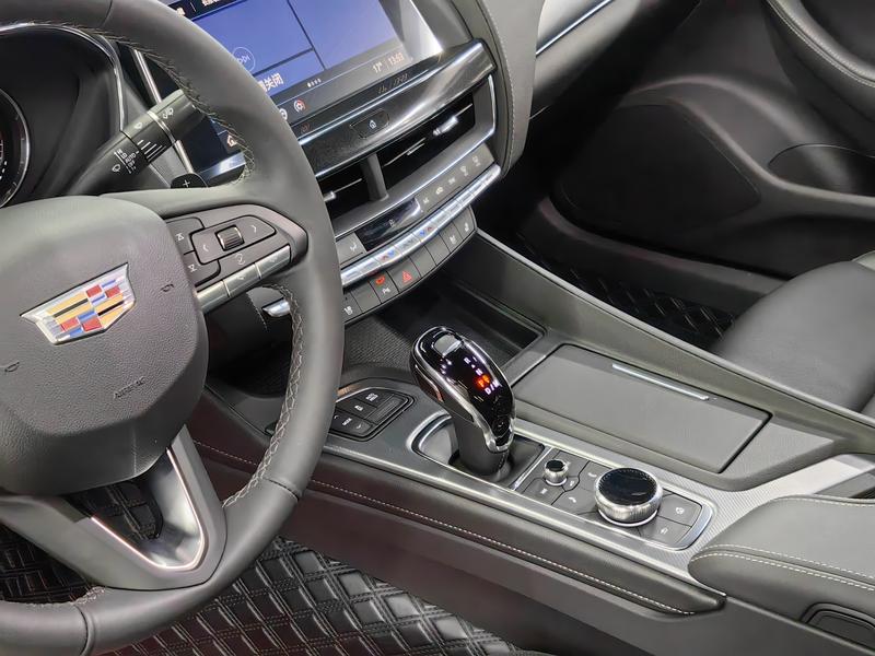 Cadillac CT5, 2023 — фото 9 из 12