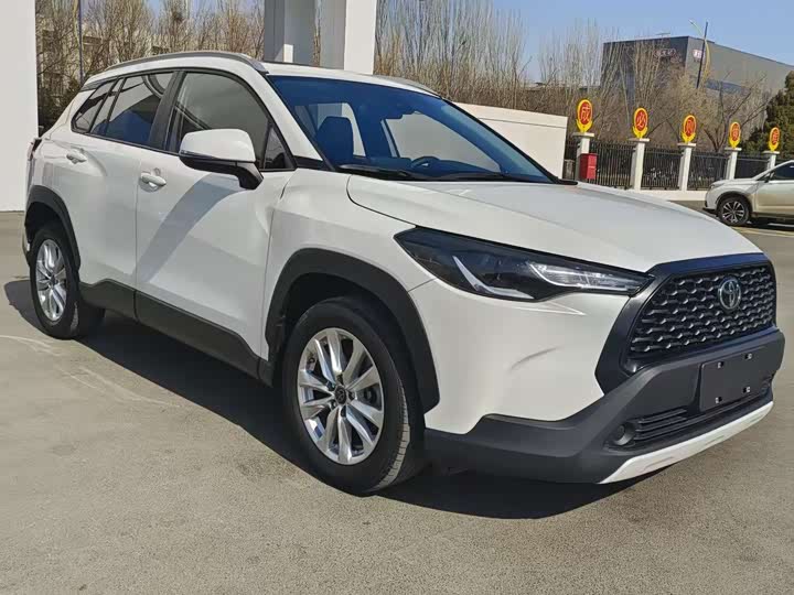 Toyota Corolla Cross, 2023 — фото 3 из 9