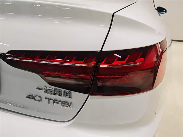 Audi A4L, 2024 — фото 8 из 9