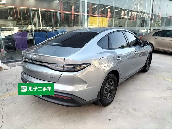 BYD Seal 05 DM-i Hybrid, 2025 — фото 7 из 9