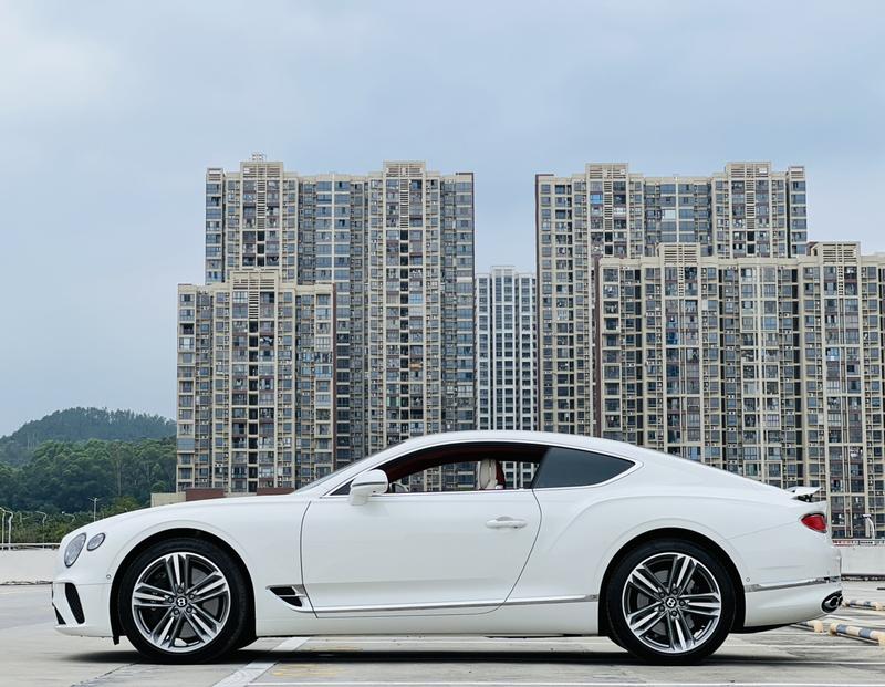 Bentley Continental GT, 2024 — фото 4 из 12