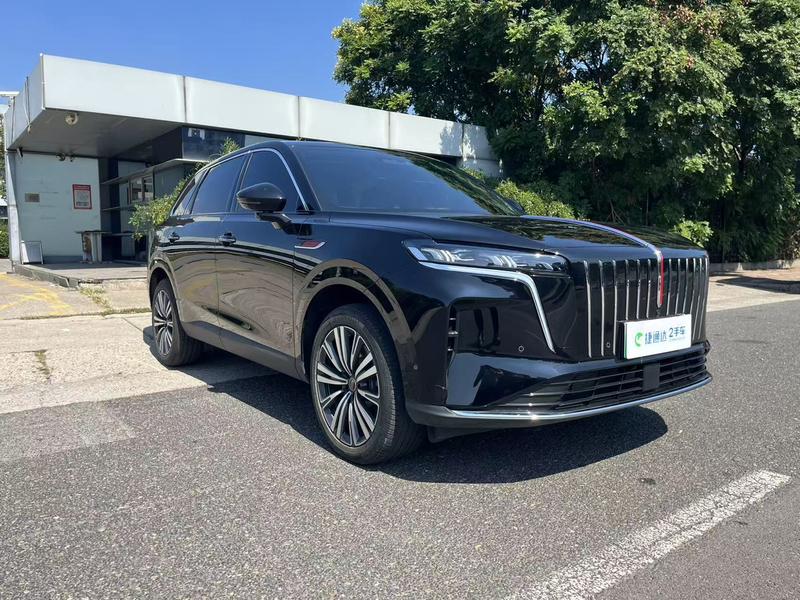 Hongqi HS6 Hybrid, 2026 — фото 3 из 12