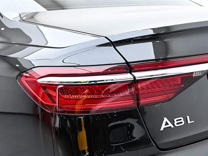 Audi A8 Hybrid, 2021 — фото 9 из 9