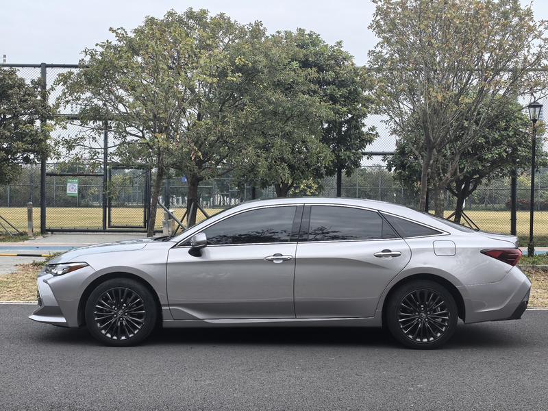 Toyota Avalon, 2021 — фото 2 из 10