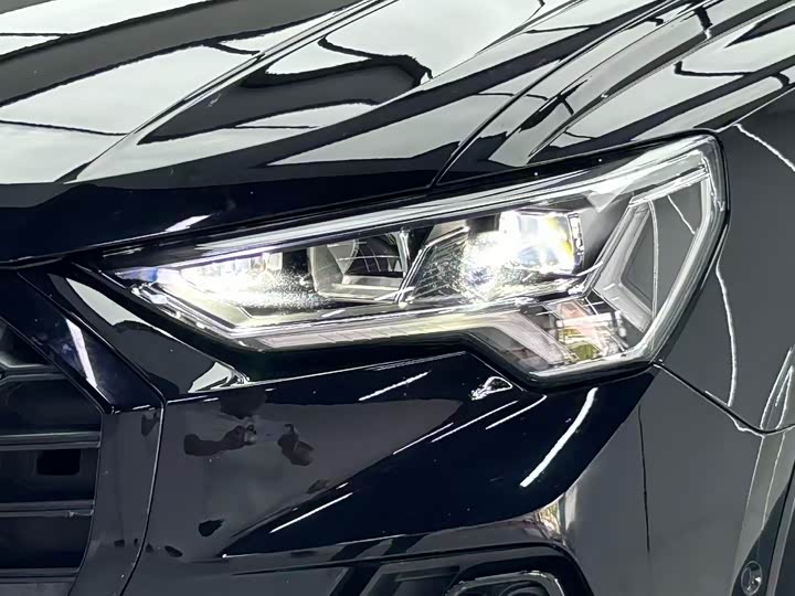 Audi Q3, 2022 — фото 7 из 9