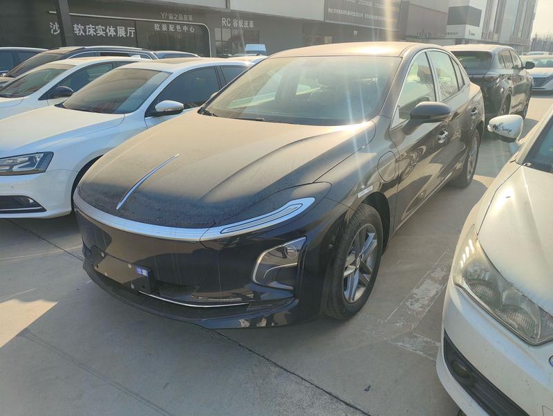 Hongqi E-QM5, 2025 — купить в Казани под ключ