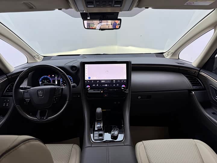 Toyota Vellfire, 2024 — фото 8 из 9