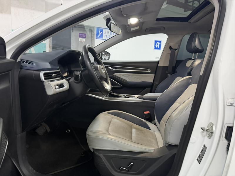 Geely Emgrand, 2022 — фото 10 из 12