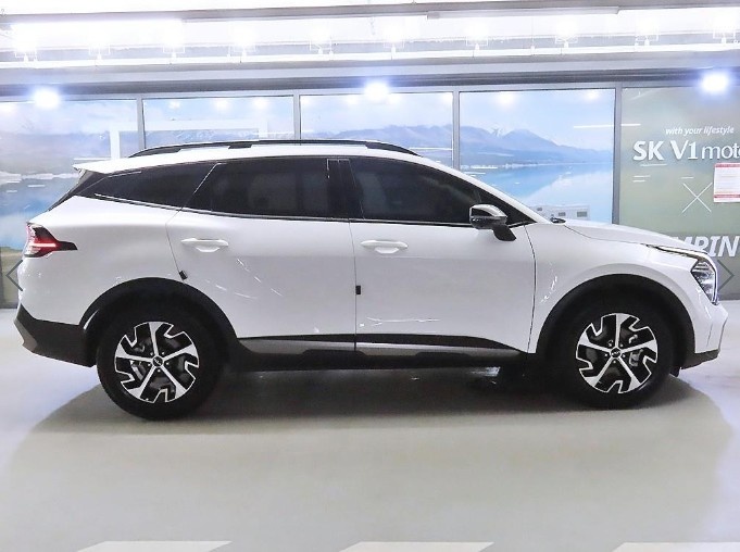 Kia Sportage, 2023 — фото 3 из 12