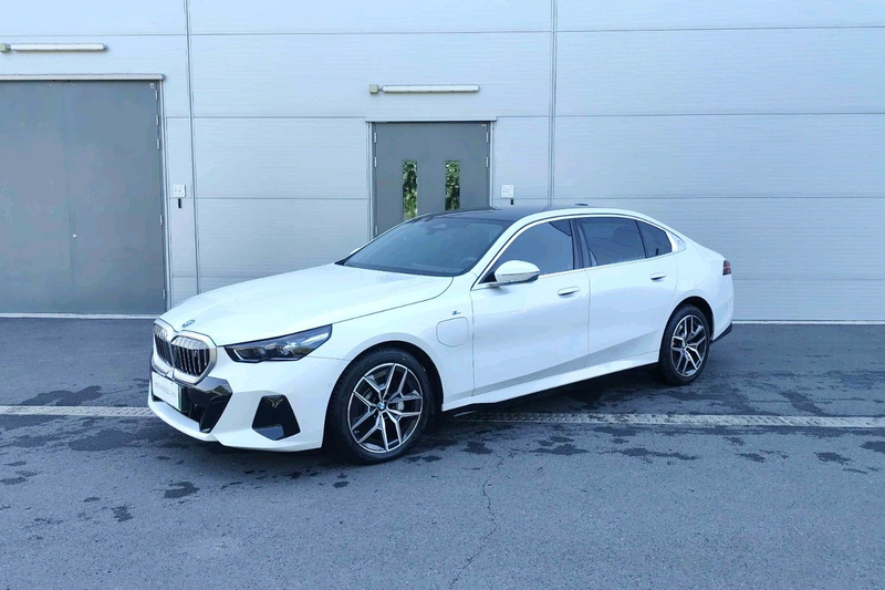 BMW i5, 2025 — купить в Тольятти под ключ