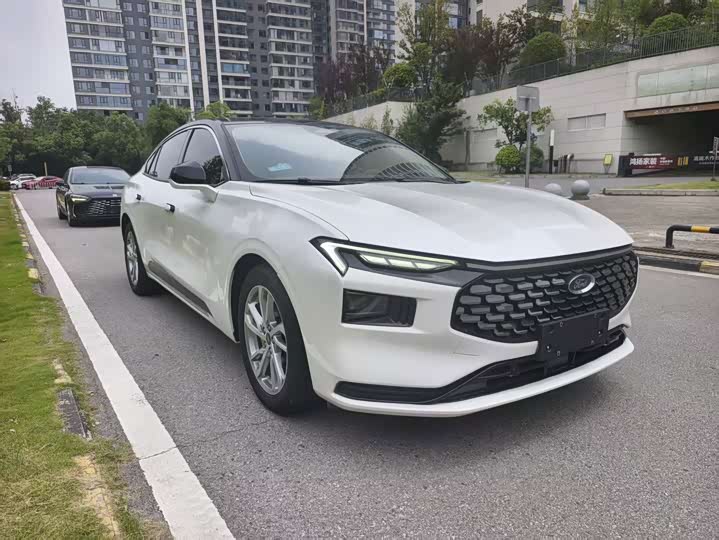 Ford Mondeo, 2023 — фото 3 из 9