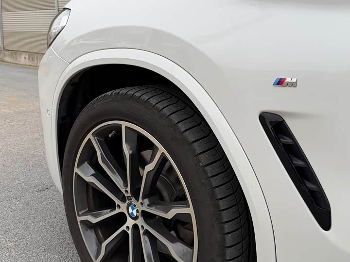 BMW X3, 2024 — фото 8 из 9